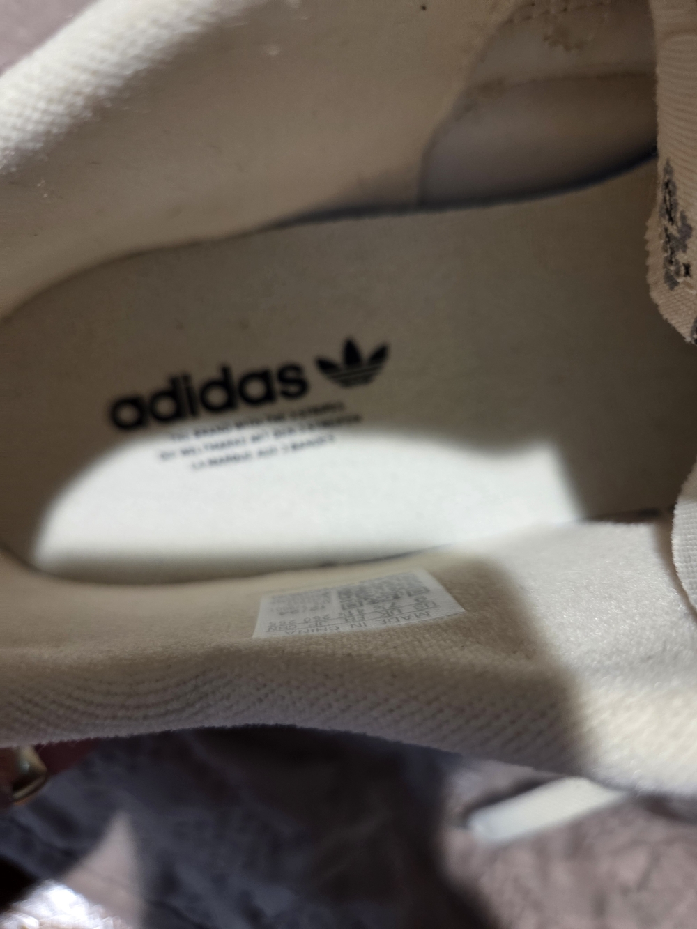 New Women's Adidas 84 CL Low Sneakers - Picture 9 of 9